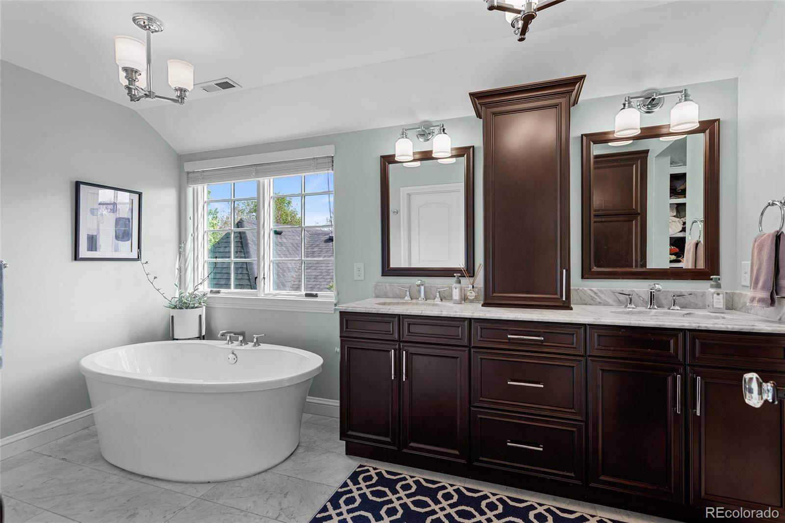 1015 S Steele Street Denver CO 80209