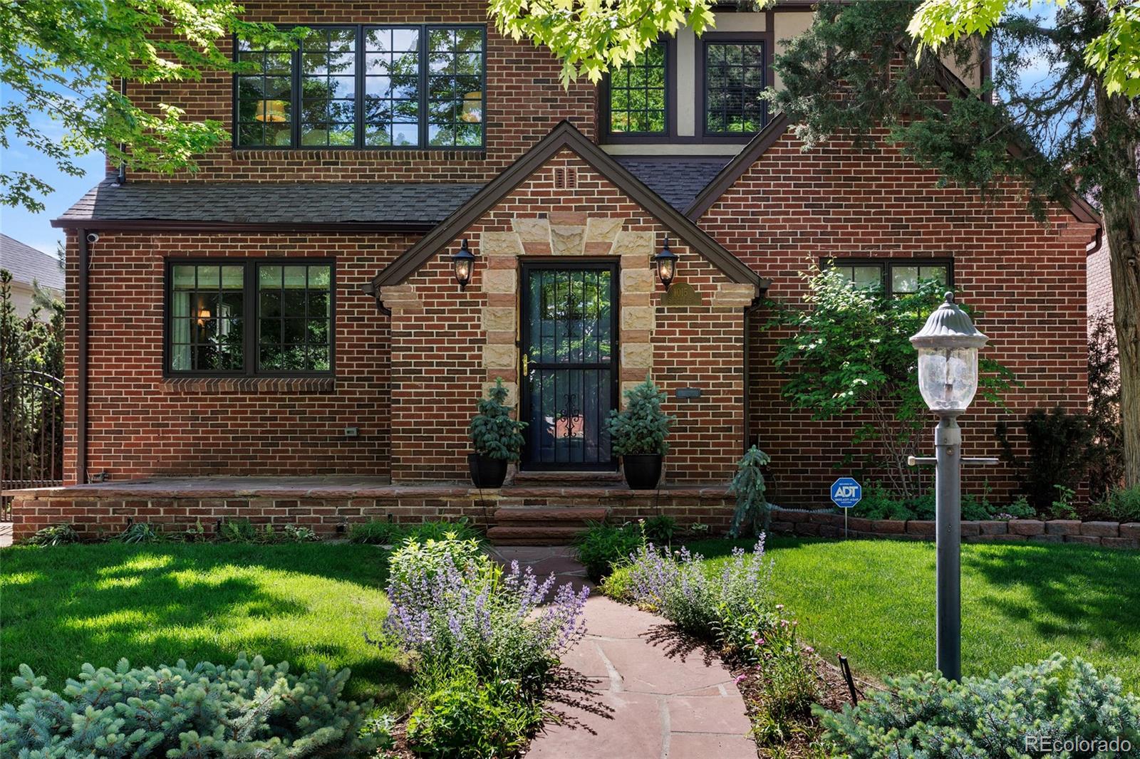 1015 S Steele Street Denver CO 80209