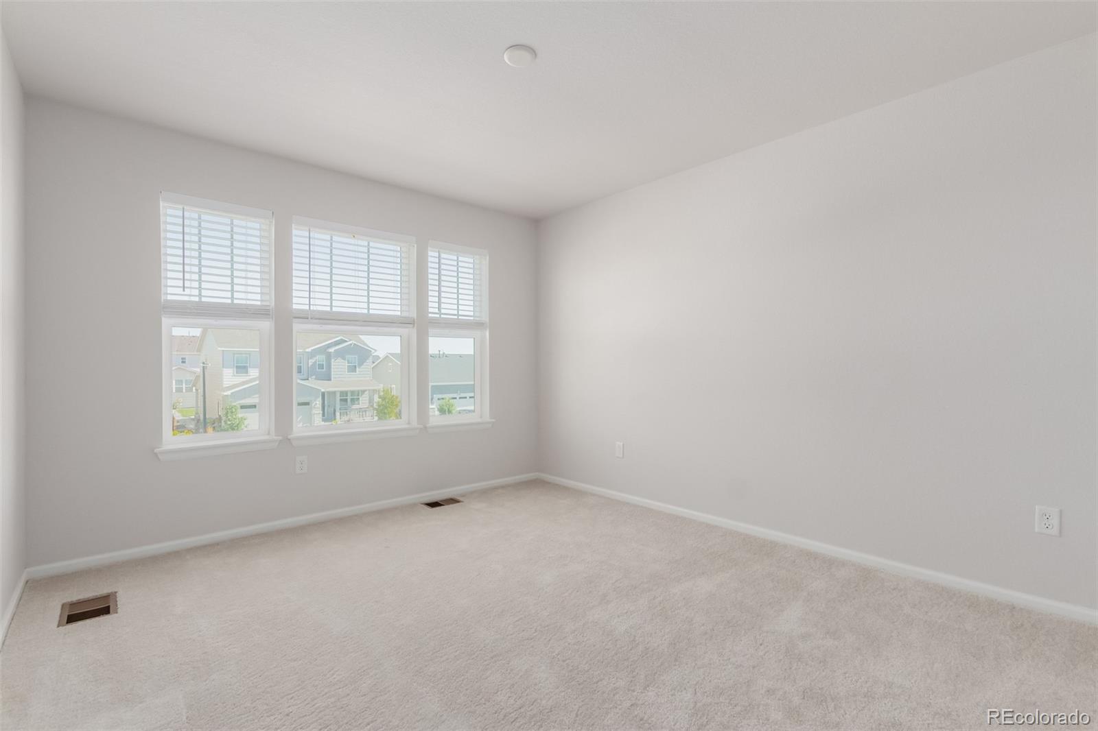 3827 N Grand Baker Street Aurora CO 80019