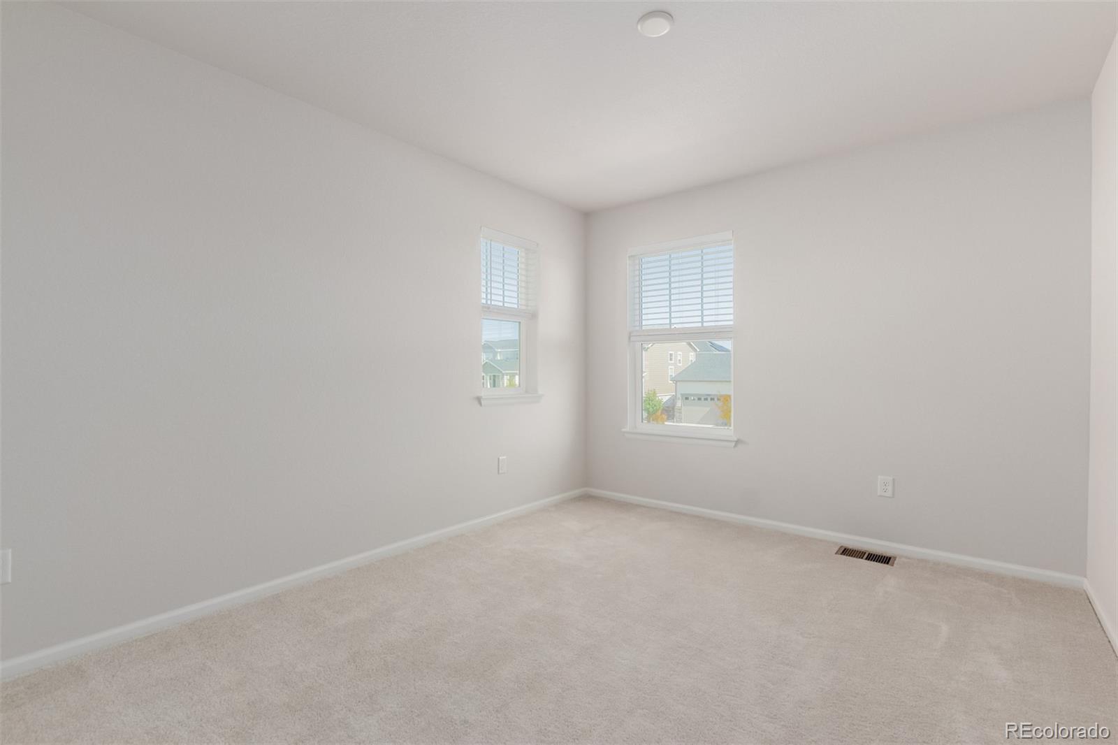 3827 N Grand Baker Street Aurora CO 80019