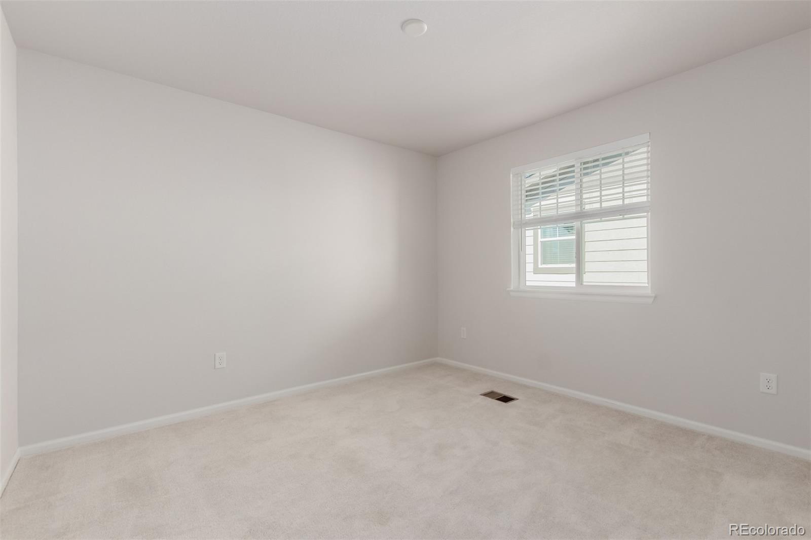 3827 N Grand Baker Street Aurora CO 80019