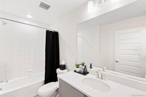 23728 E Ida Drive Aurora CO 80016
