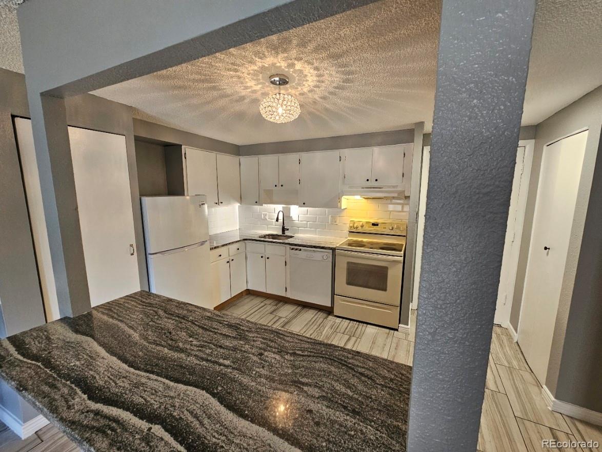 1302 S Parker Road Denver CO 80231