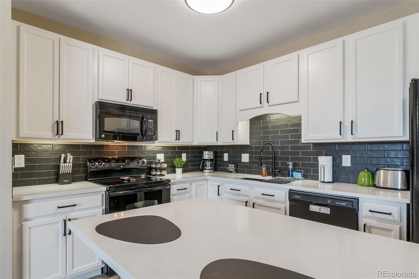 7292 S Blackhawk Street Englewood CO 80112