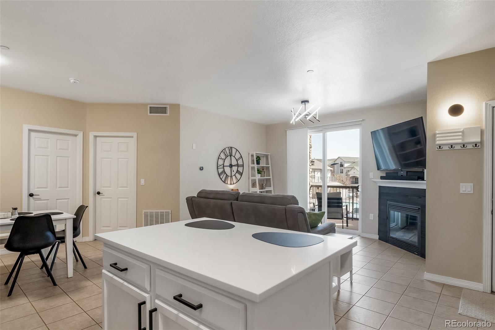 7292 S Blackhawk Street Englewood CO 80112