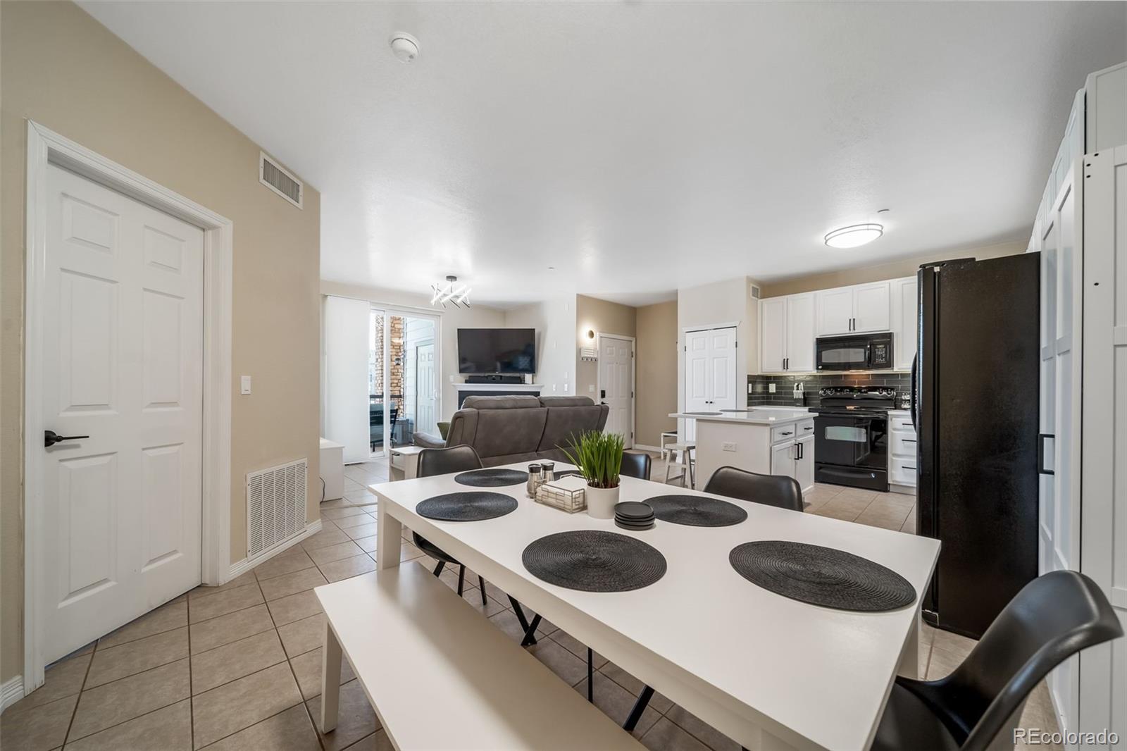 7292 S Blackhawk Street Englewood CO 80112