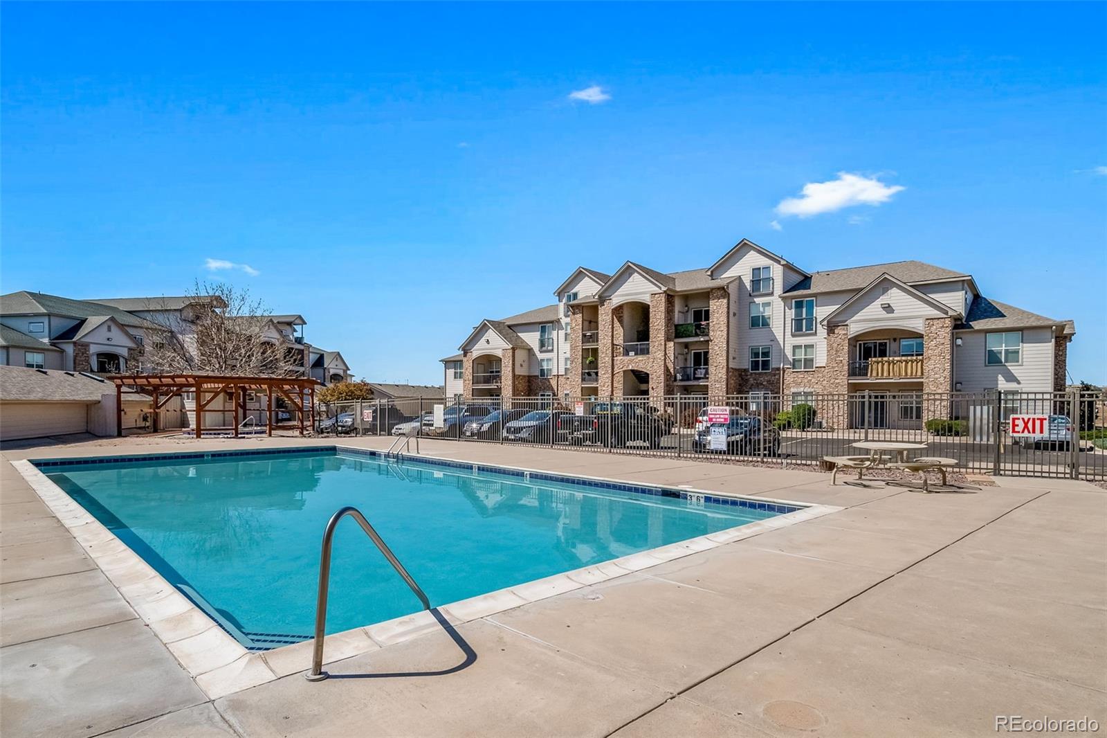 7292 S Blackhawk Street Englewood CO 80112