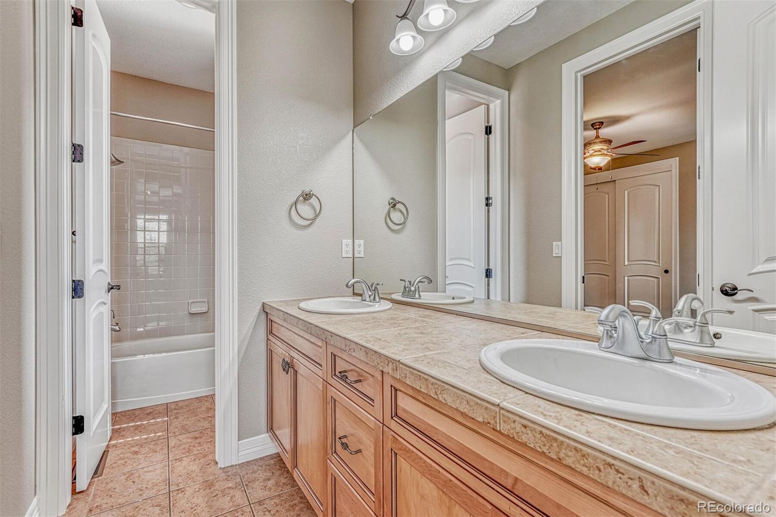 9611 Sunset Hill Drive Lone Tree CO 80124