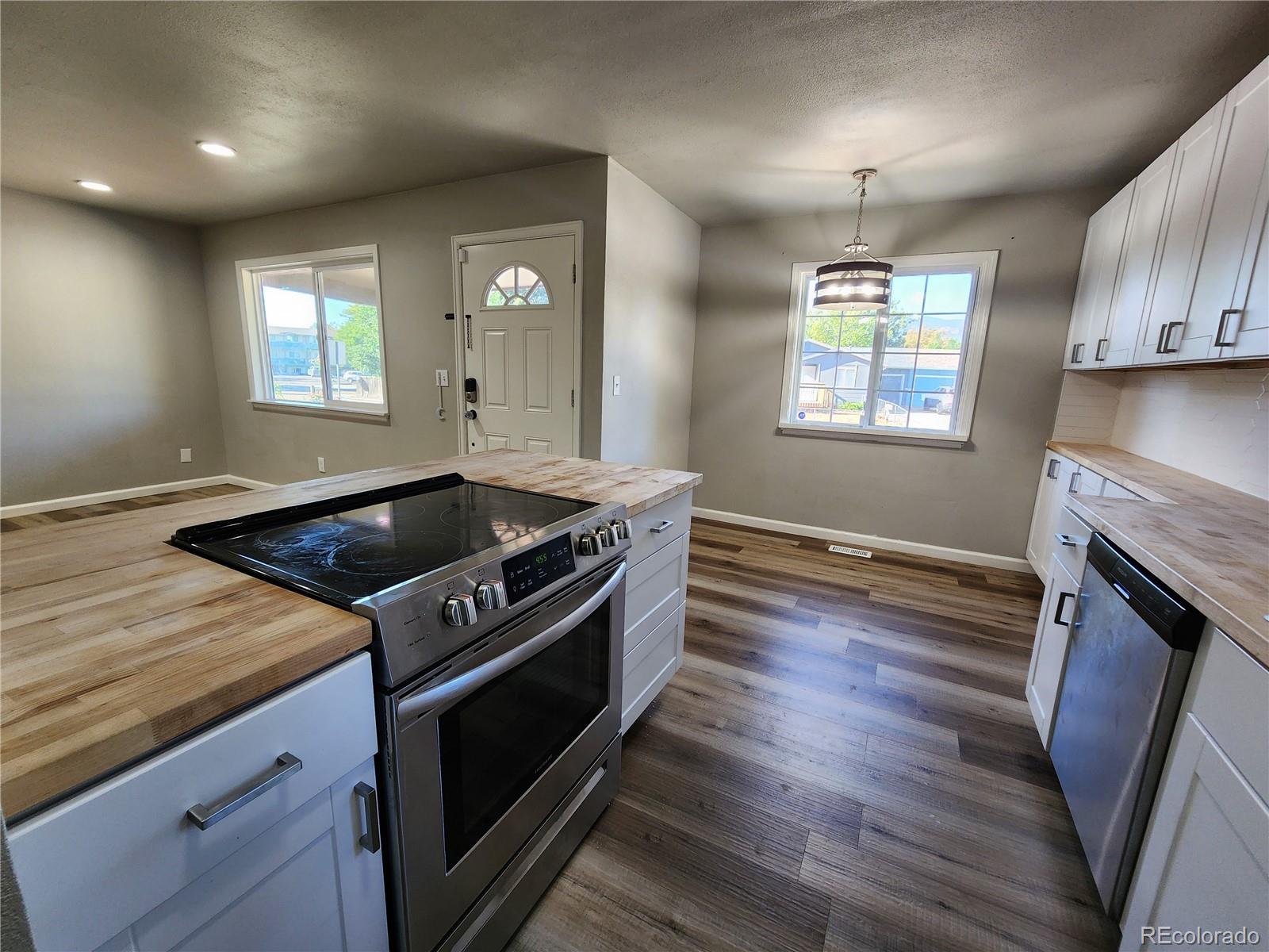 2874 Carmel Circle Colorado Springs CO 80910