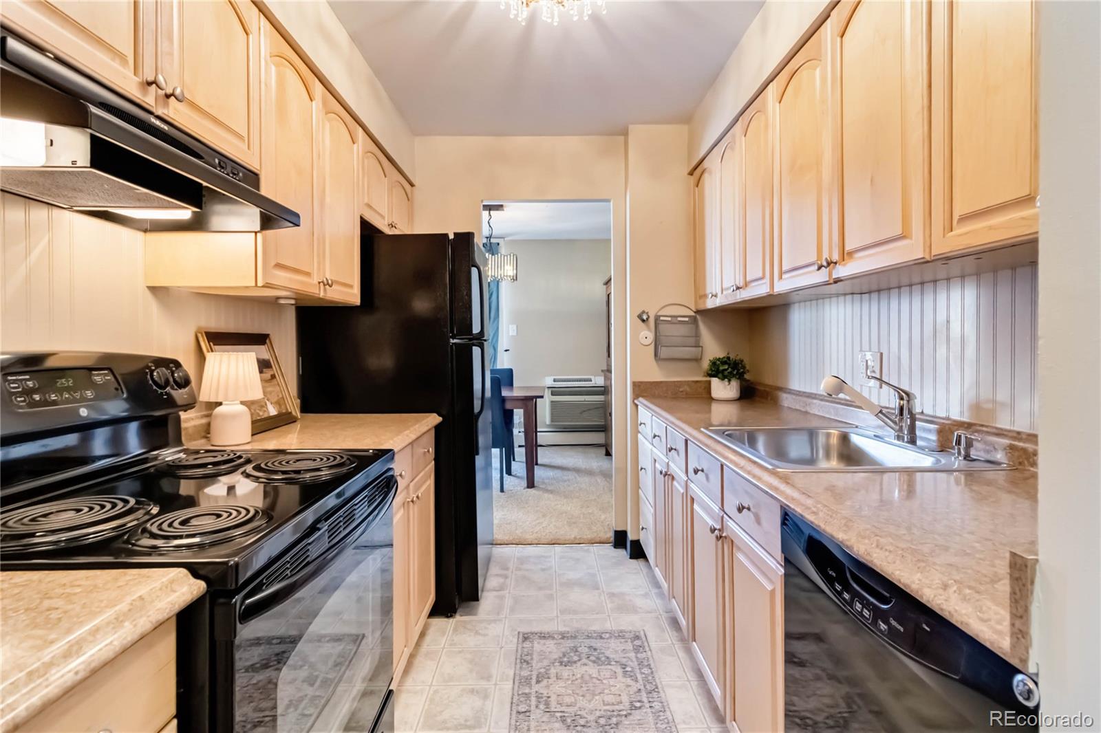 955 Eudora Street Denver CO 80220