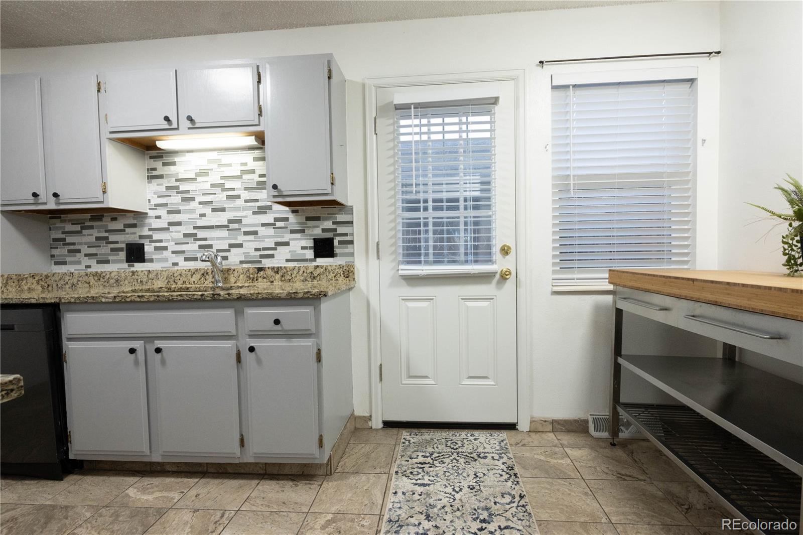 1517 S Owens Street Denver CO 80232