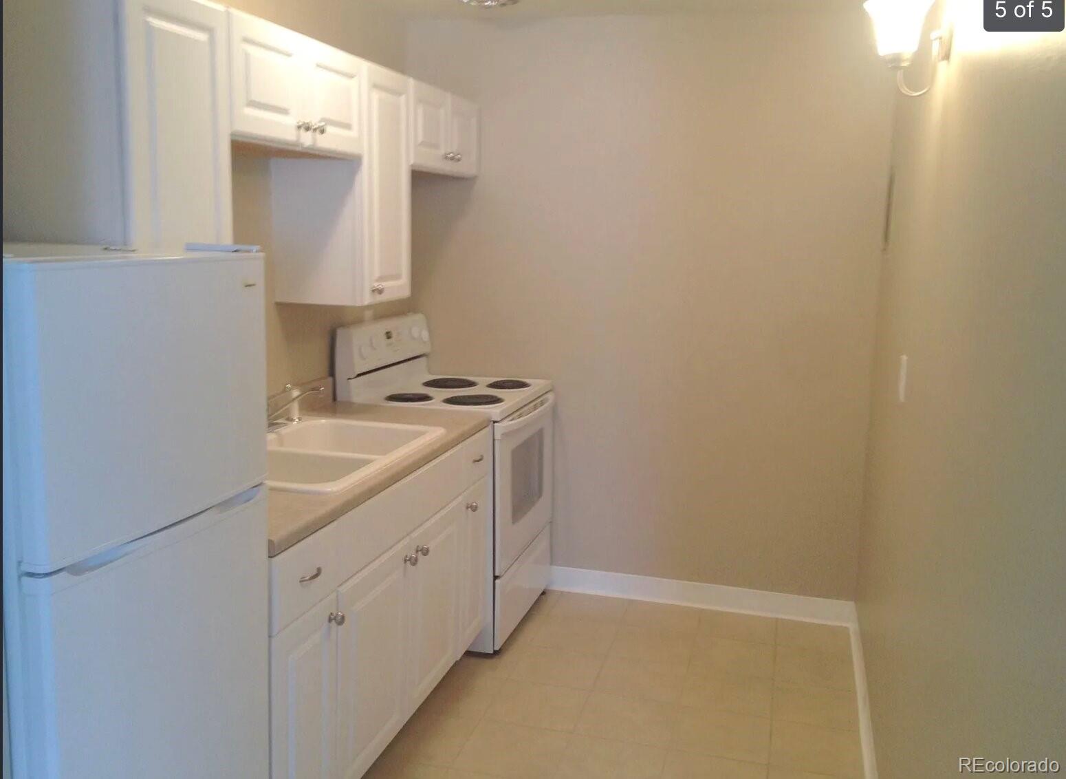 1438 Macon Street Aurora CO 80010