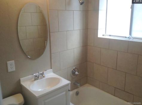 1438 Macon Street Aurora CO 80010