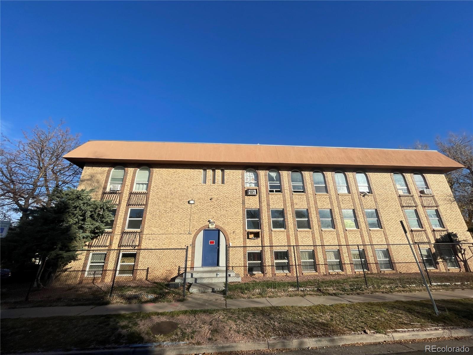 1590 Clinton Street Aurora CO 80010