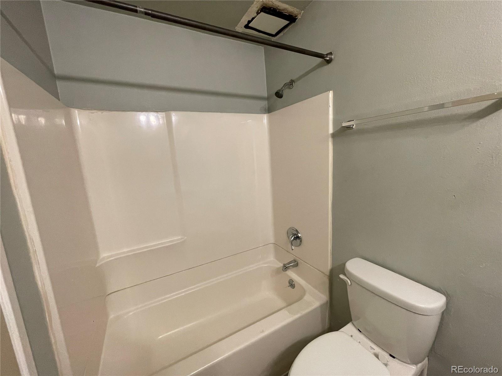 1590 Clinton Street Aurora CO 80010