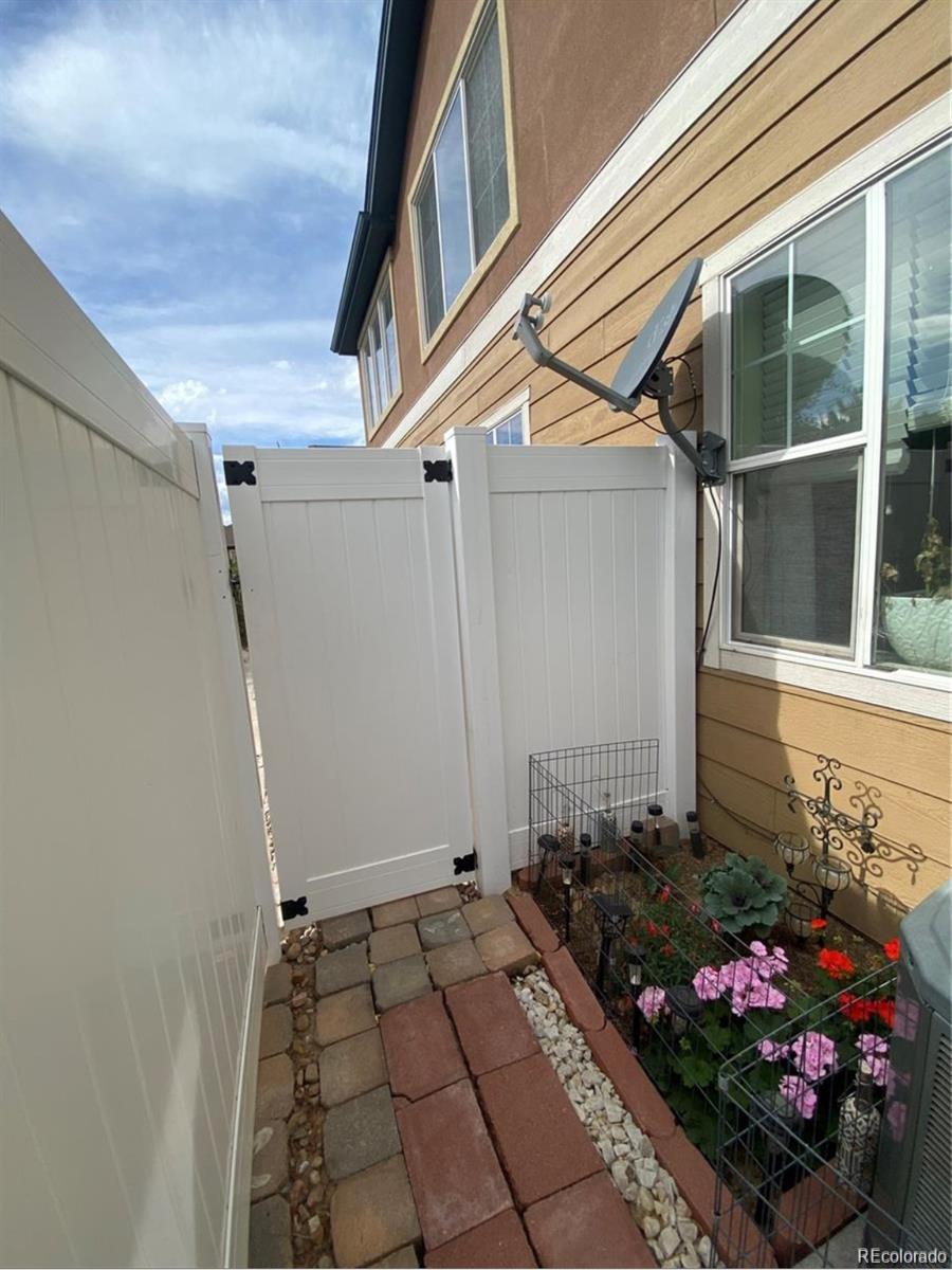 15202 E Batavia Place Aurora CO 80011