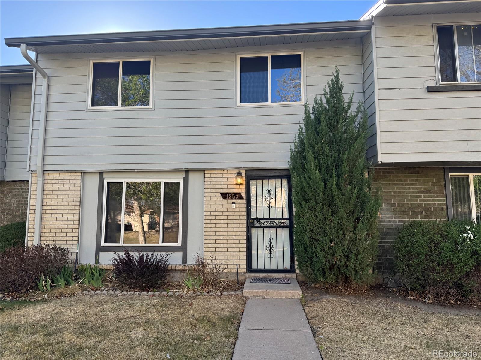 1253 S Troy Street Aurora CO 80012