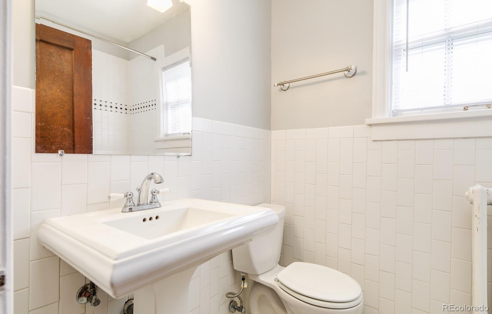 1107 Elizabeth Street Denver CO 80206