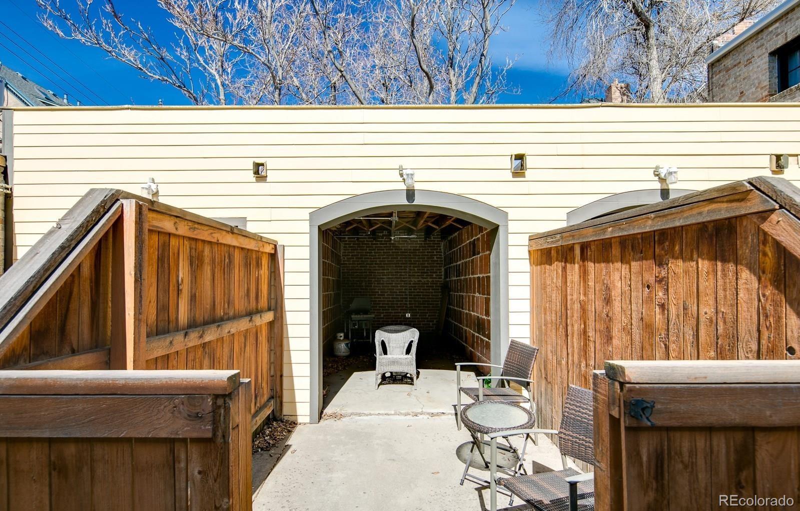 1107 Elizabeth Street Denver CO 80206