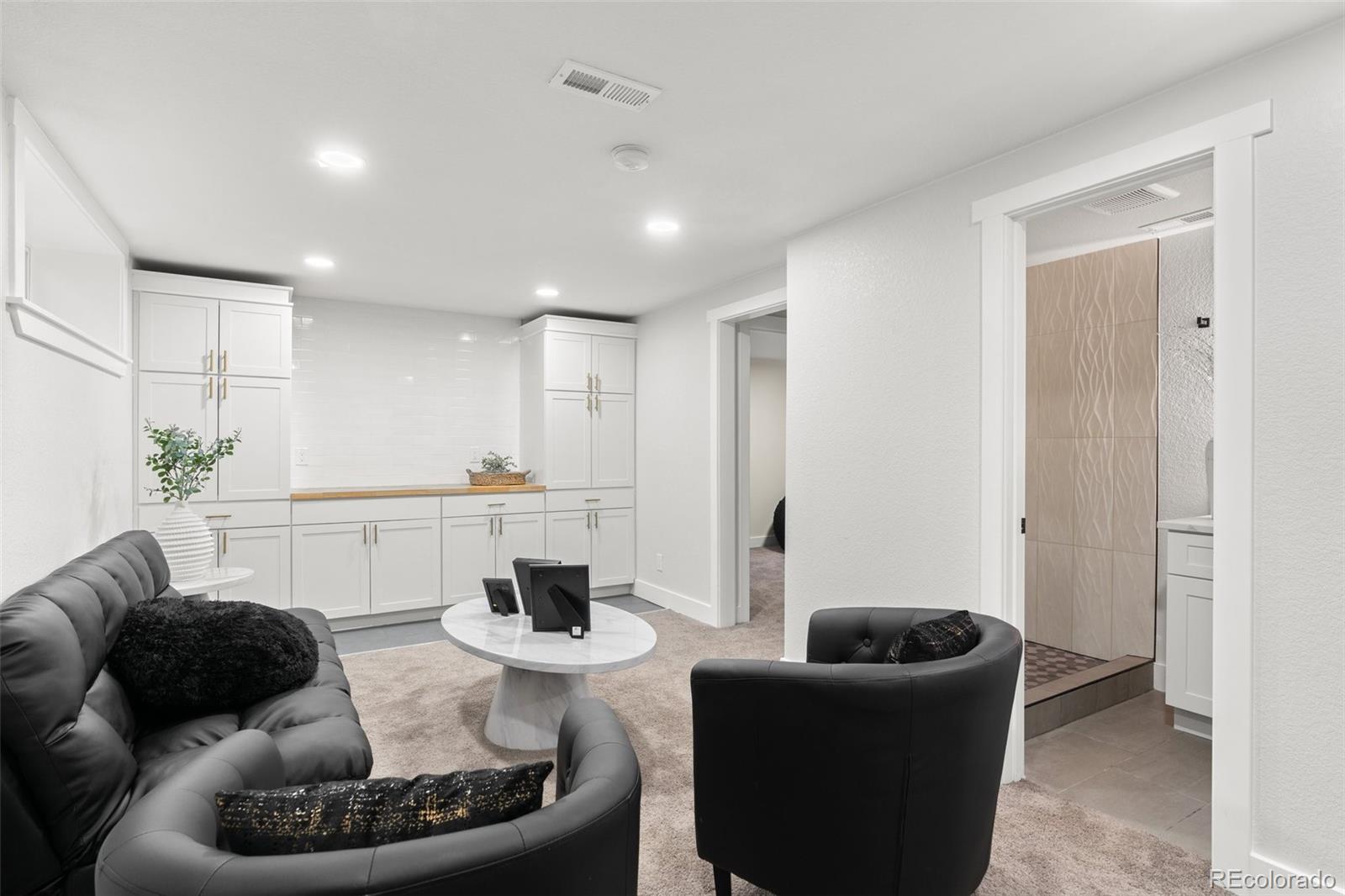 2655 Monaco Parkway Denver CO 80207