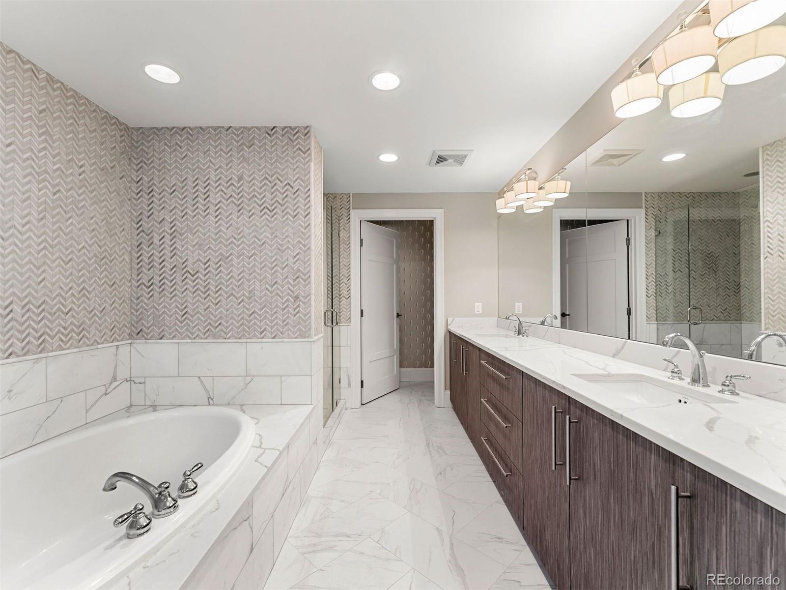 2001 Lincoln Street Denver CO 80202