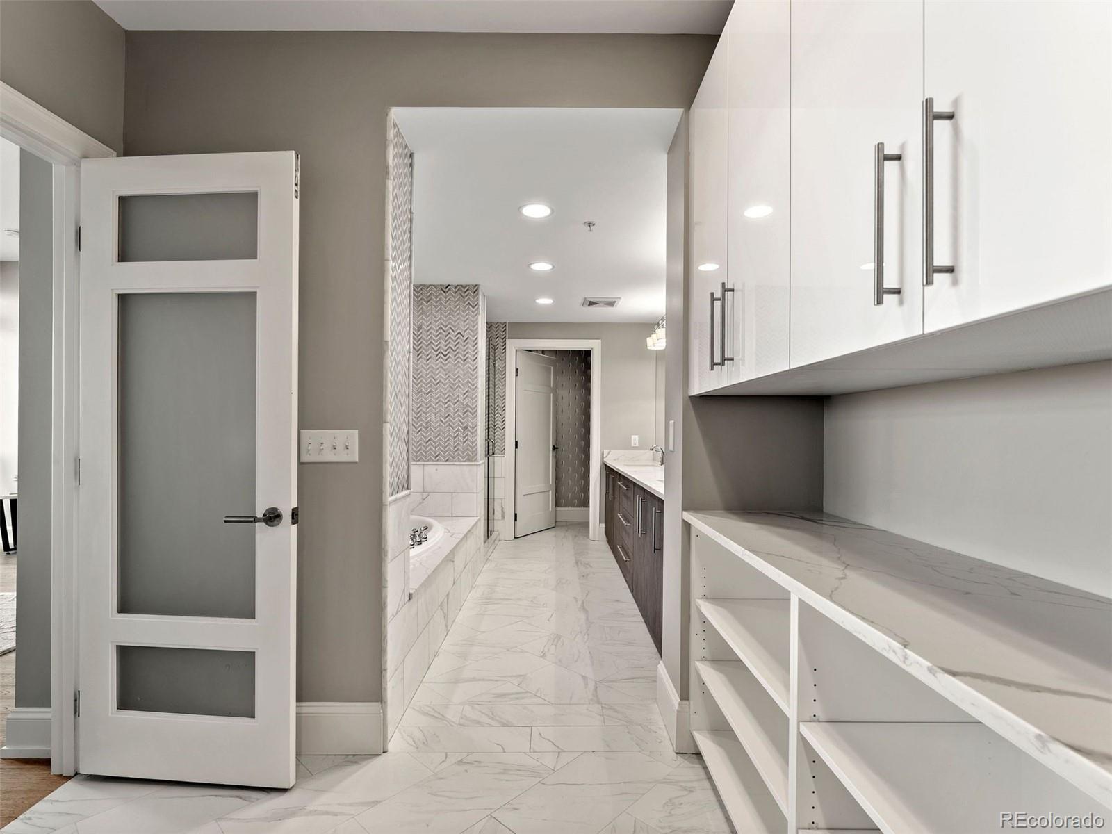 2001 Lincoln Street Denver CO 80202