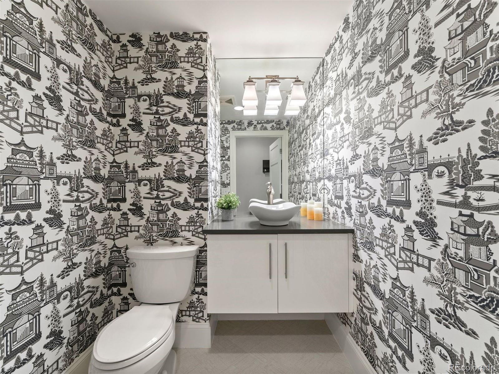 2001 Lincoln Street Denver CO 80202