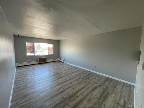 1590 Clinton Street Aurora CO 80010