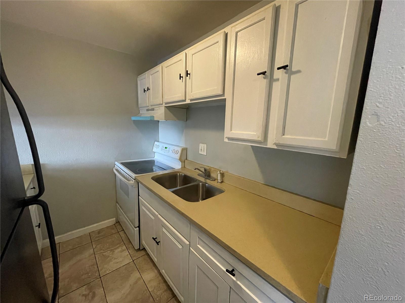 1590 Clinton Street Aurora CO 80010