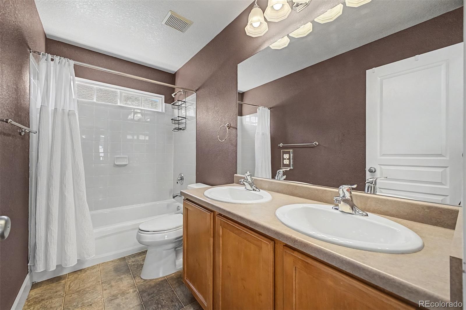 2745 Xanthia Street Denver CO 80238