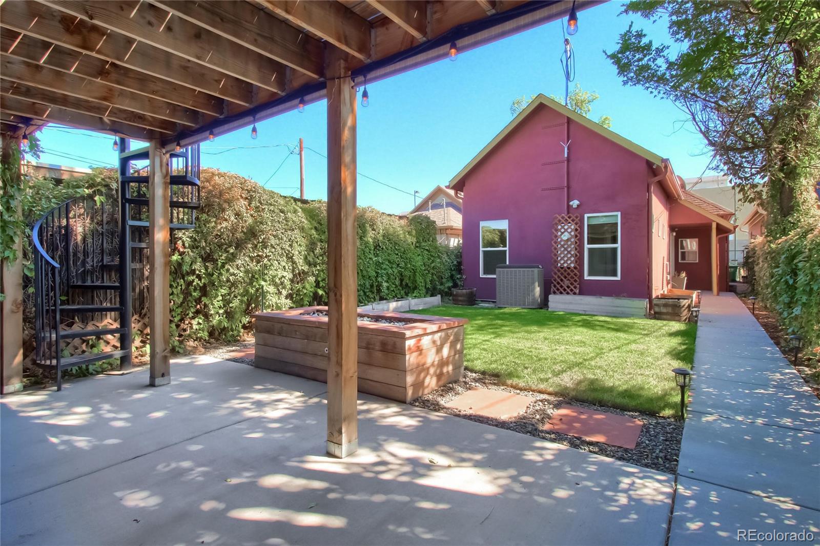 851 Kalamath Street Denver CO 80204