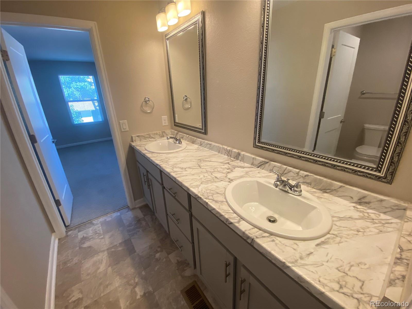3126 S Acoma Street Englewood CO 80110