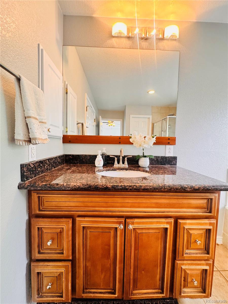 9633 E Caley Circle Englewood CO 80111