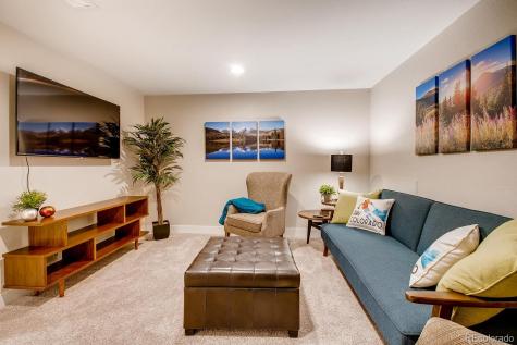 10068 Town Ridge Lane Lone Tree CO 80124