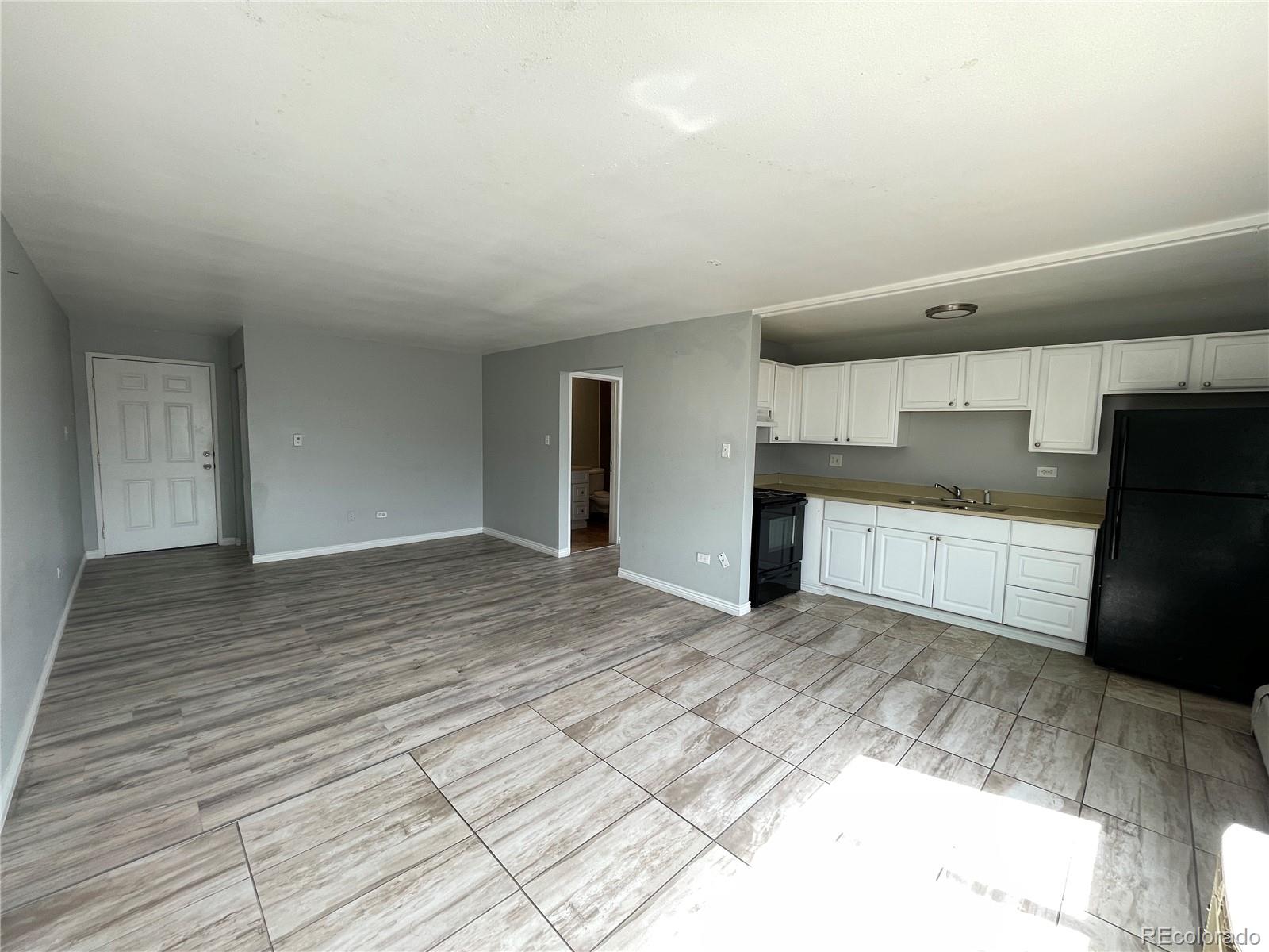 1590 Clinton Street Aurora CO 80010