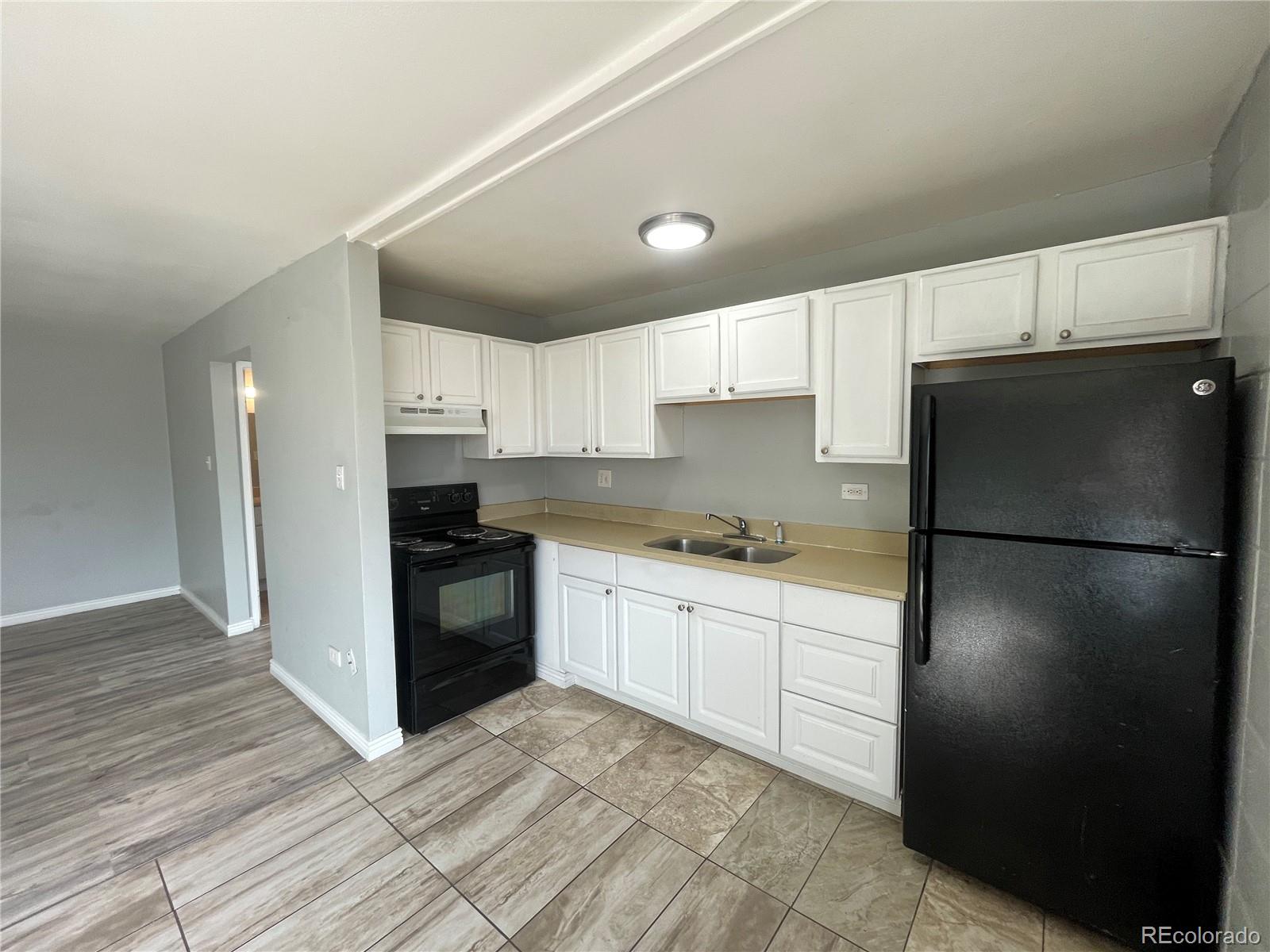 1590 Clinton Street Aurora CO 80010