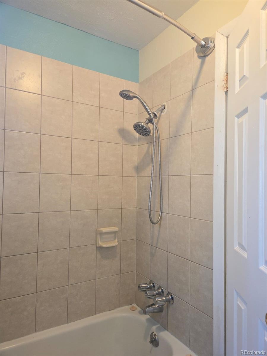 8618 W 62nd Place Arvada CO 80004