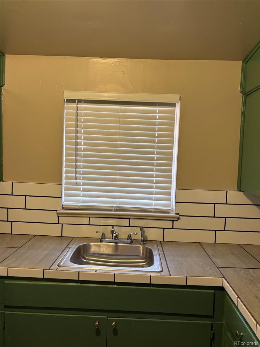 1922 Dallas Street Aurora CO 80010