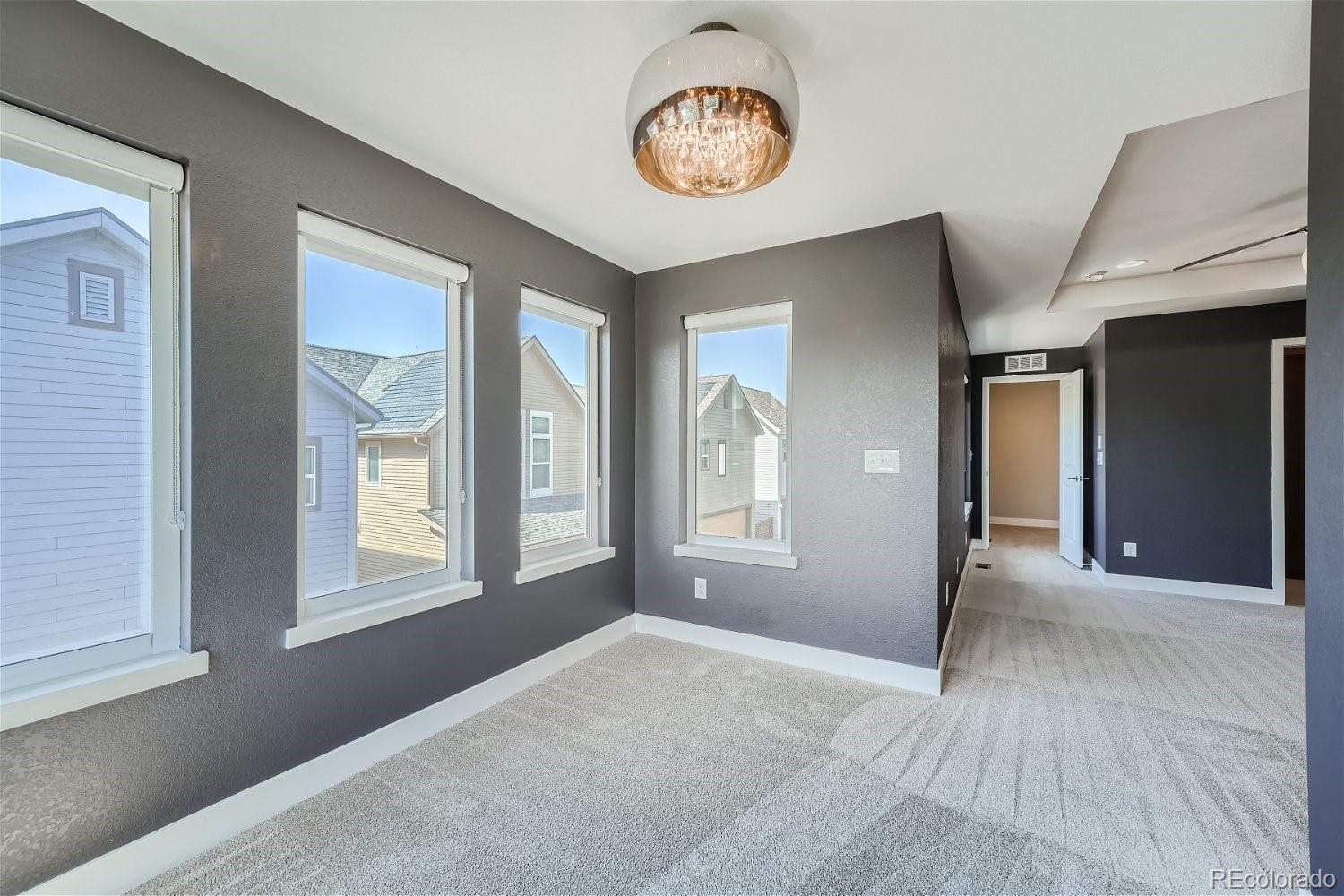6633 Avrum Drive Denver CO 80221