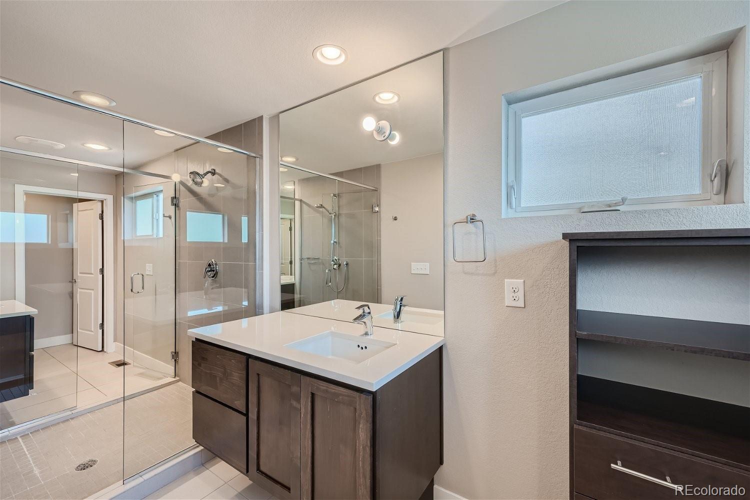 6633 Avrum Drive Denver CO 80221