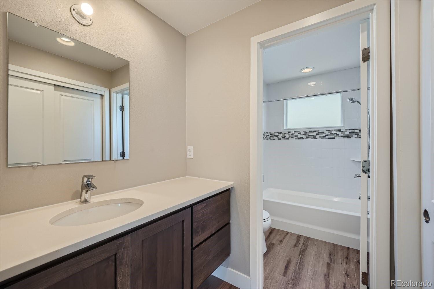 6633 Avrum Drive Denver CO 80221