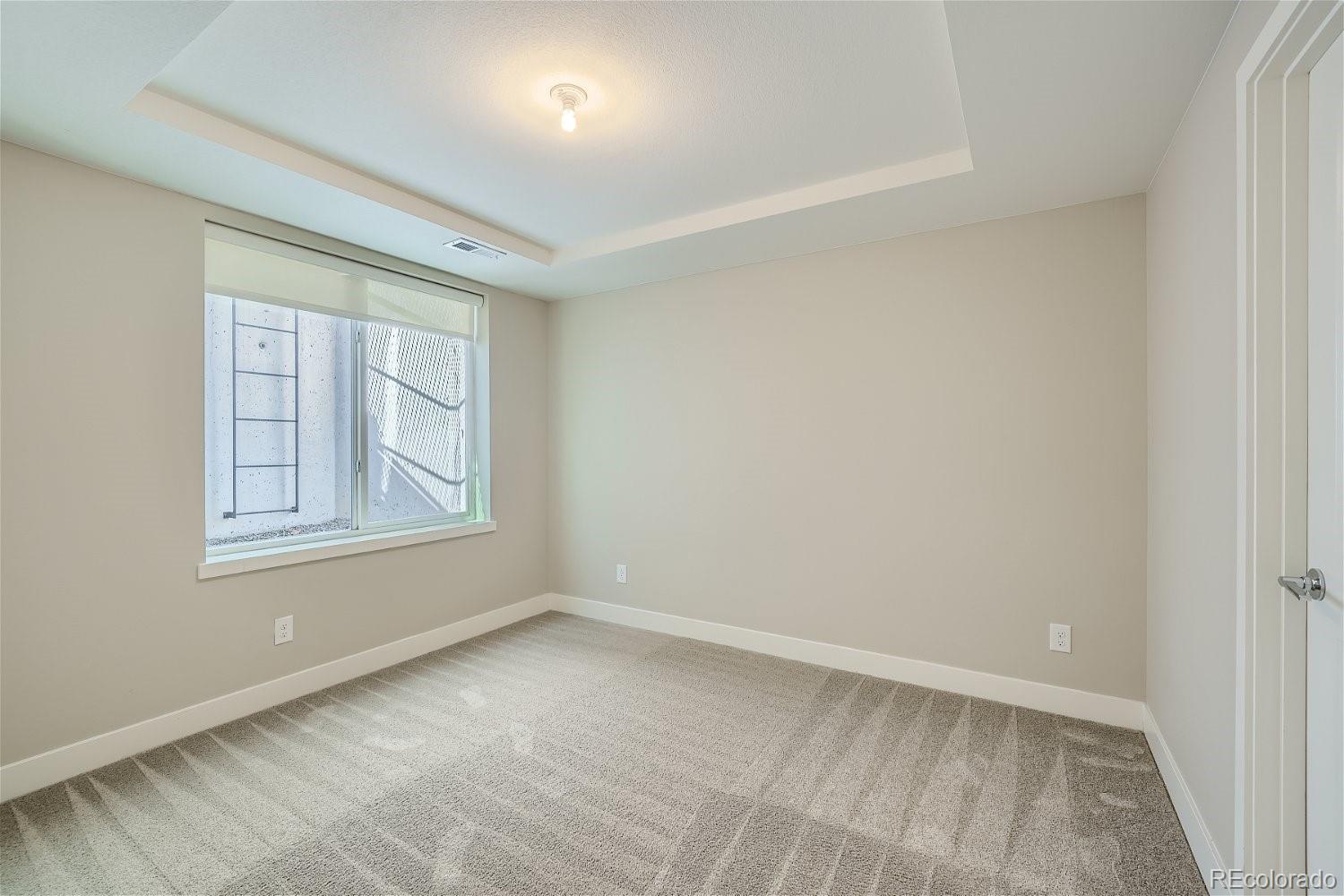 6633 Avrum Drive Denver CO 80221