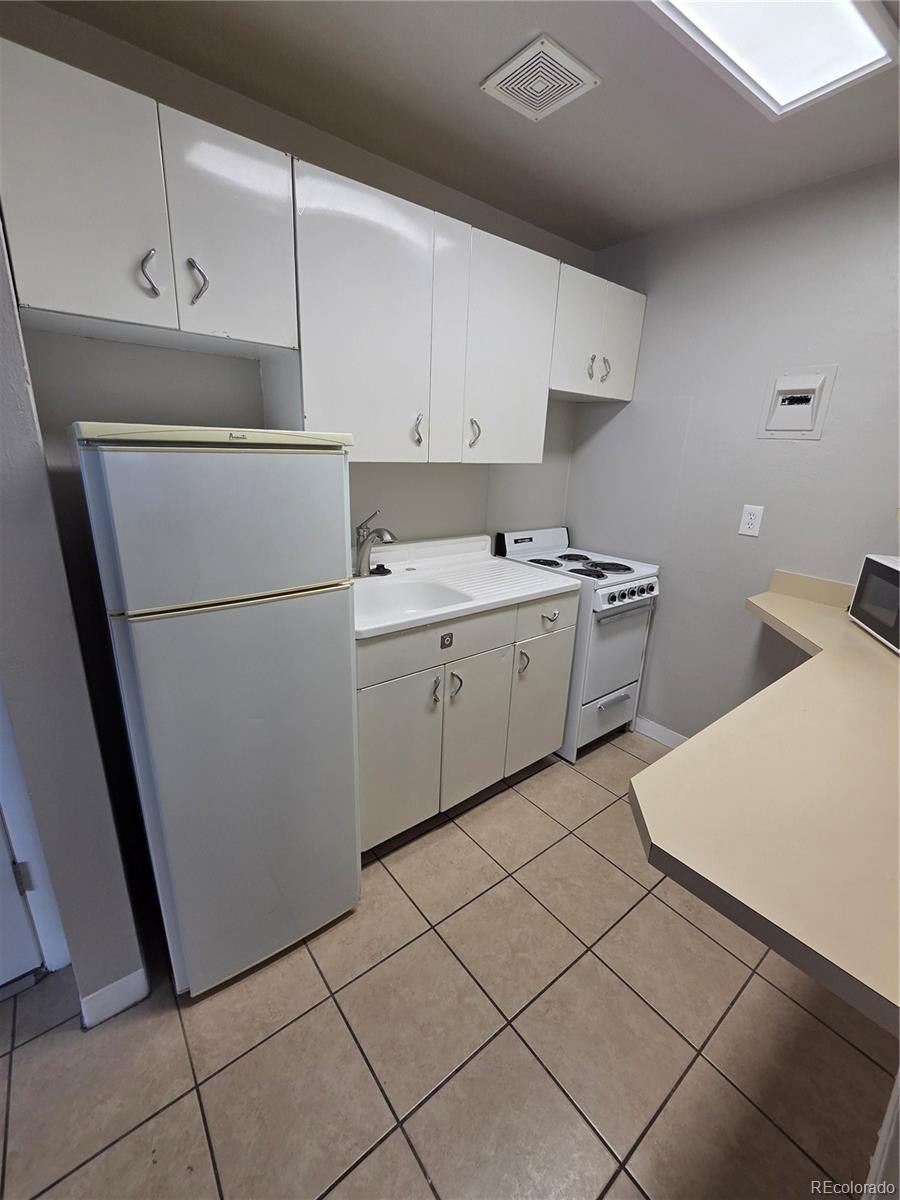 197 E Powers Avenue Littleton CO 80121