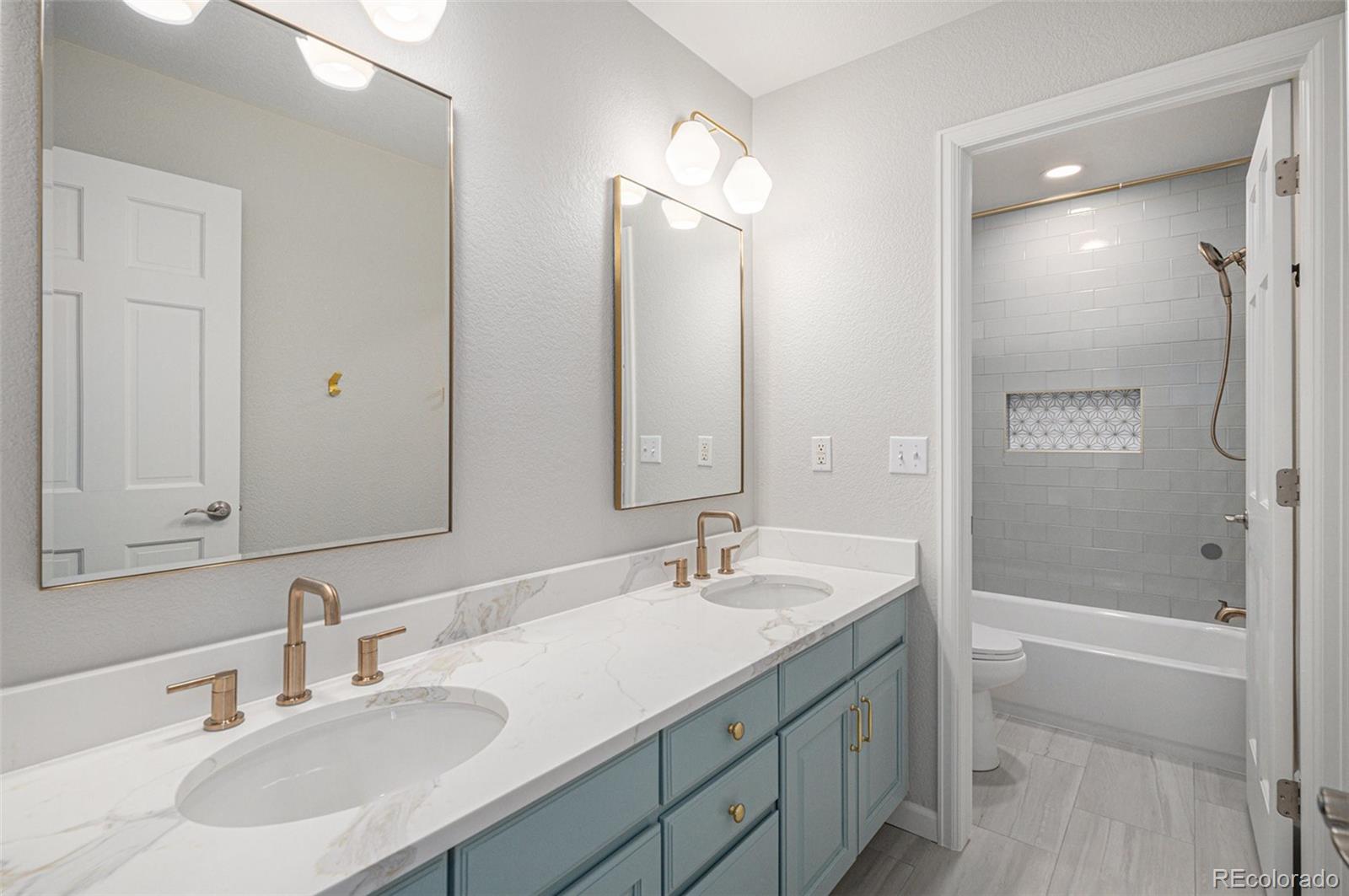 10516 Westcliff Way Highlands Ranch CO 80130