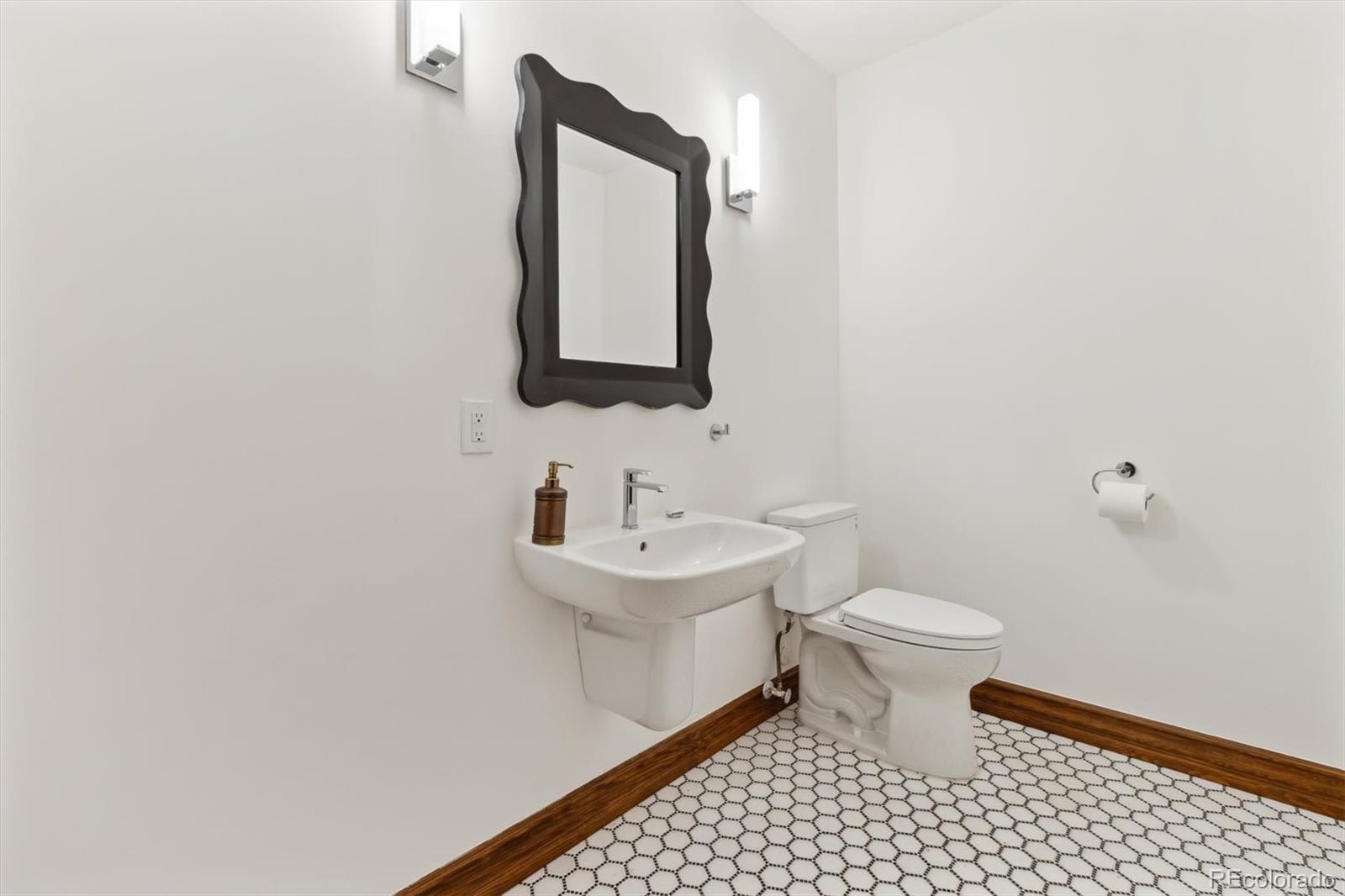325 Clayton Street Denver CO 80206