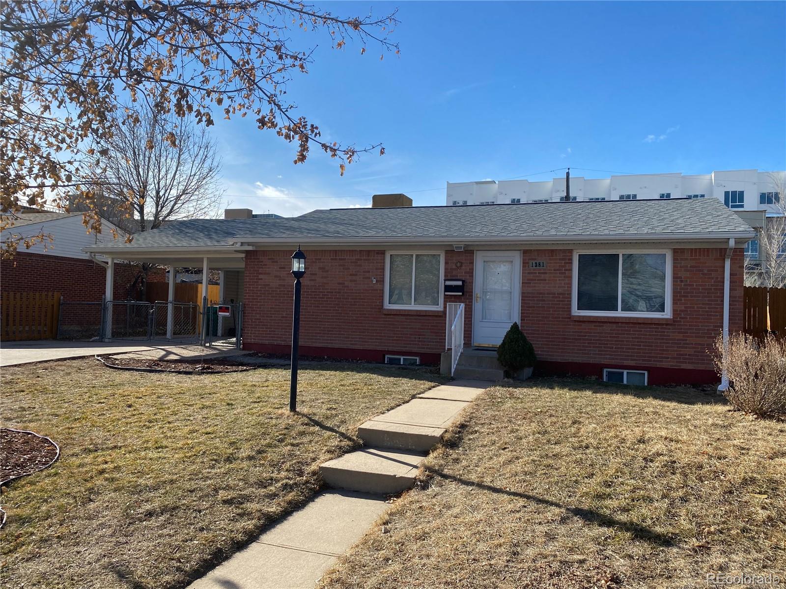 1381 Worchester Street Aurora CO 80011