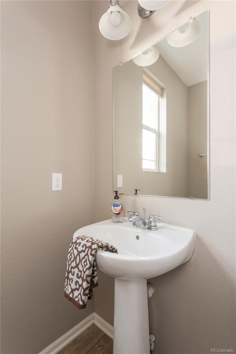 2834 Macon Way Denver CO 80238