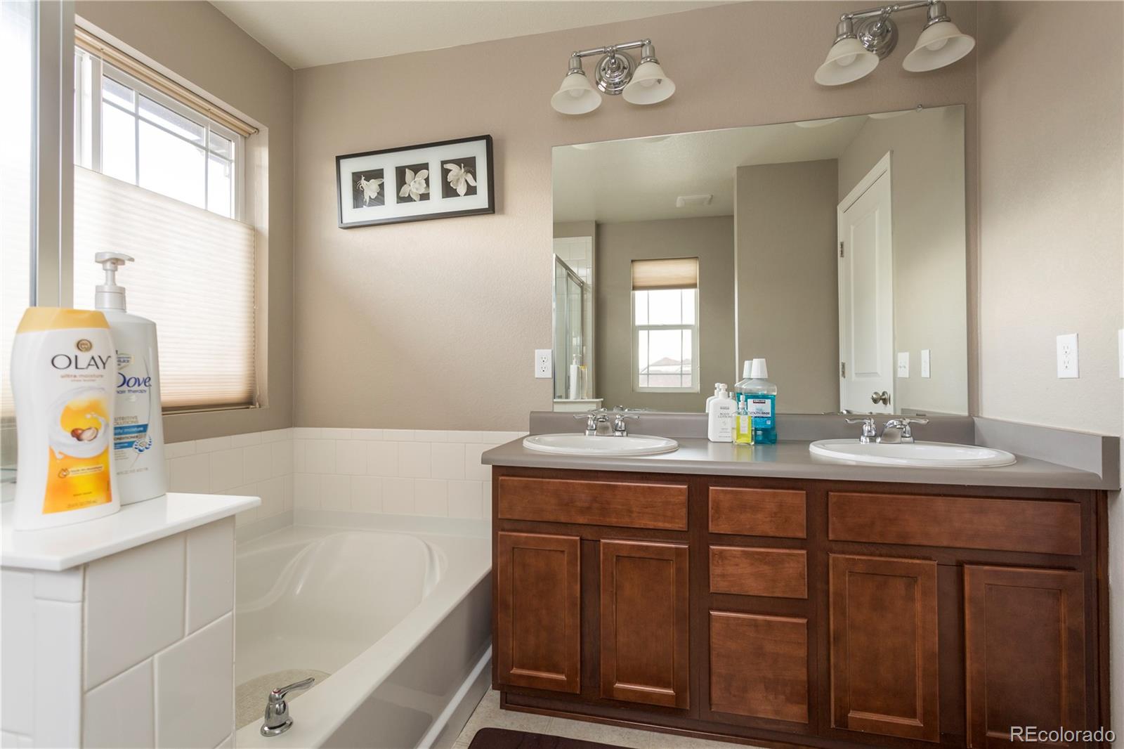 2834 Macon Way Denver CO 80238
