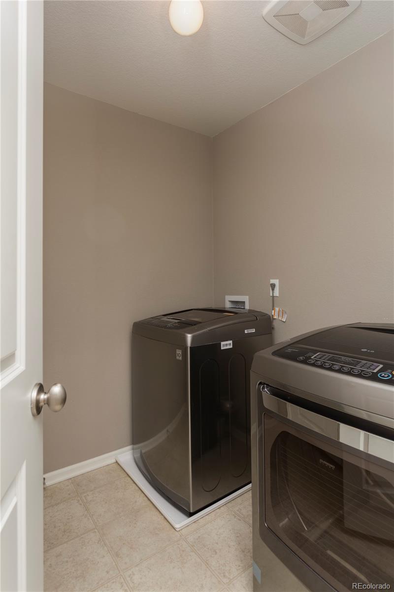 2834 Macon Way Denver CO 80238