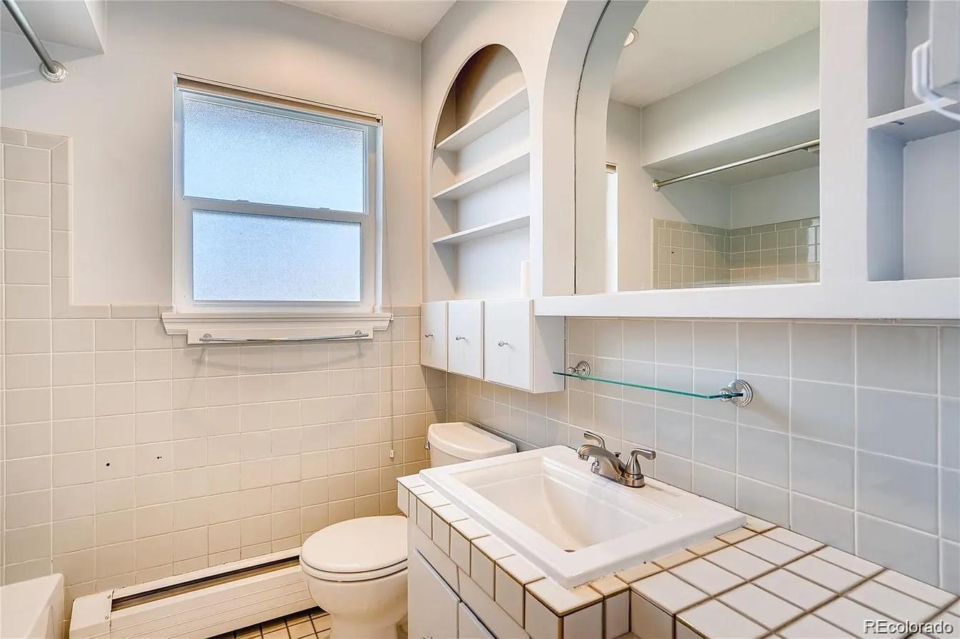 1643 S Hudson Street Denver CO 80222